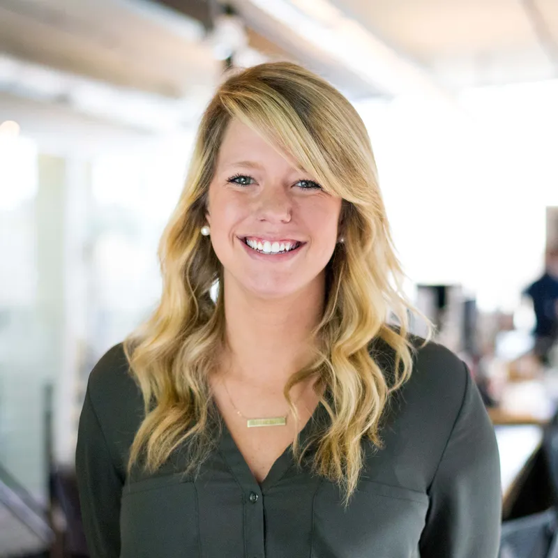 Account Manager Lindsey Strayer