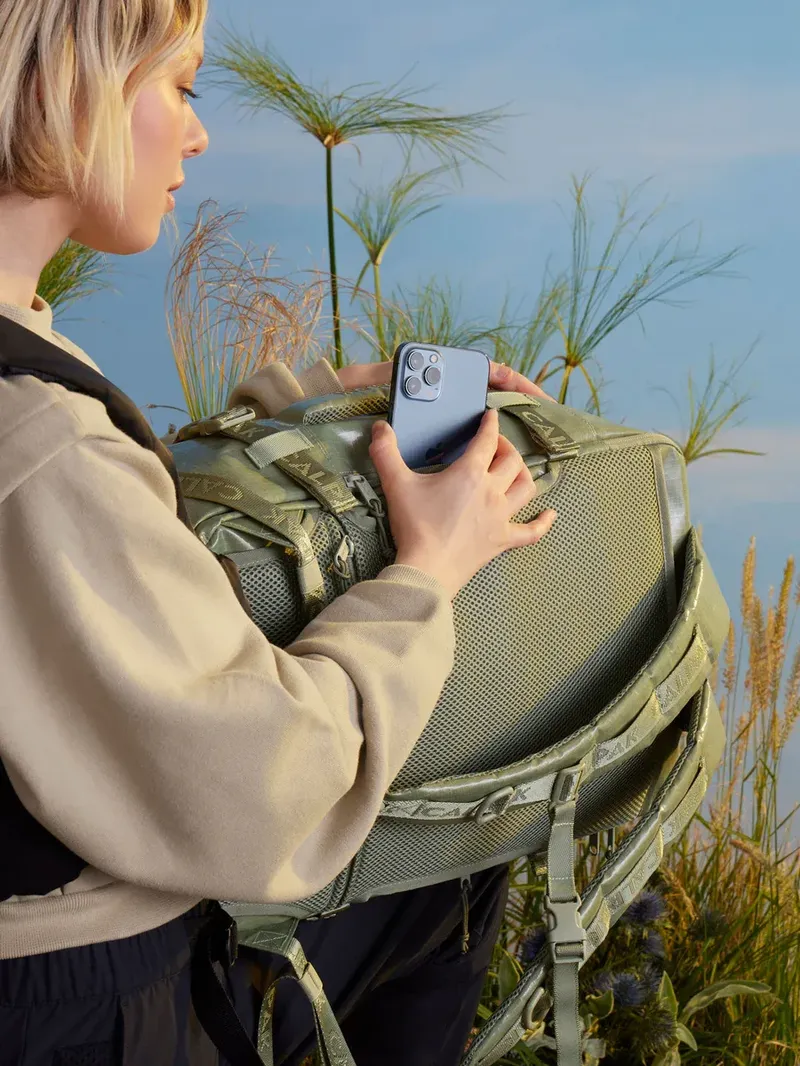 TERRA 26 L BACKPACK DUFFEL JUNIPER LIFESTYLE2