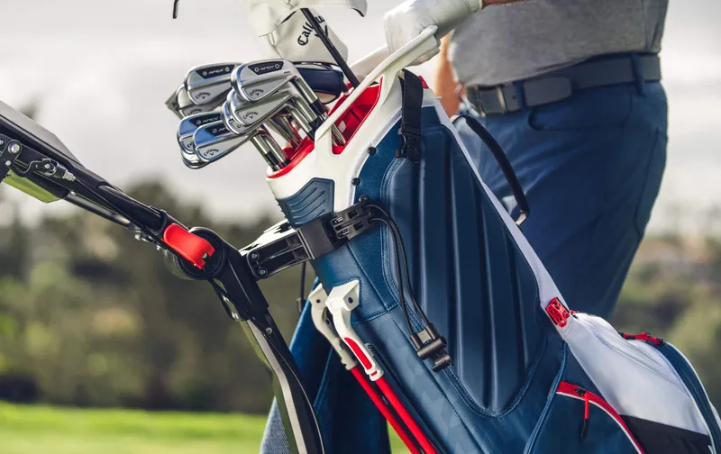 Bags 2024 fairway stand lifestyle 3 2048x1292