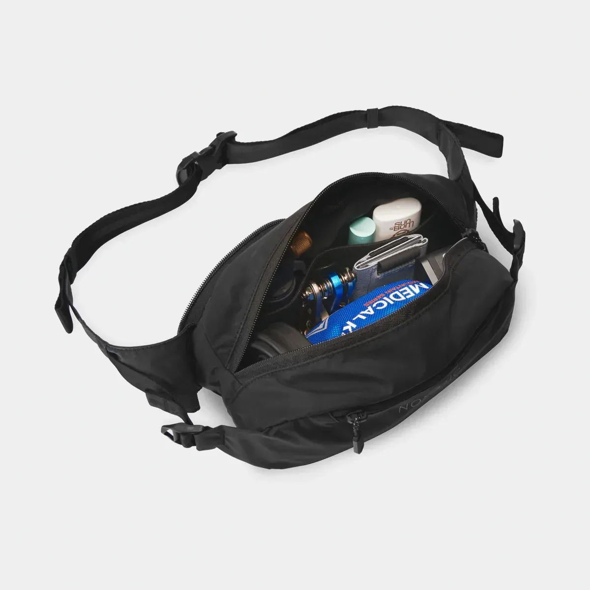 CSLIN3 BLK 01 Navigator Collapsible Sling3 L NOMATIC ECOMM 004