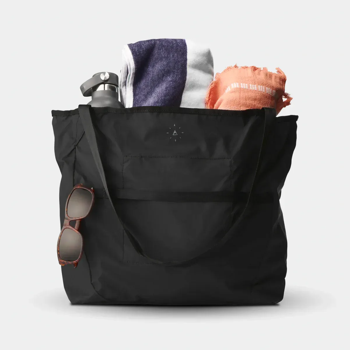 CTOT28 BLK 01 Navigator Collapsible Tote28 L NOMATIC ECOMM 008