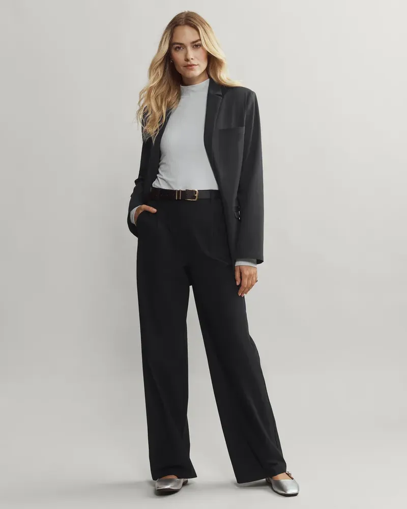 Commuter Pleated Trouser black 2 5b8f06af a621 44fb 88c5 9ff3cfef2bfd 1000x