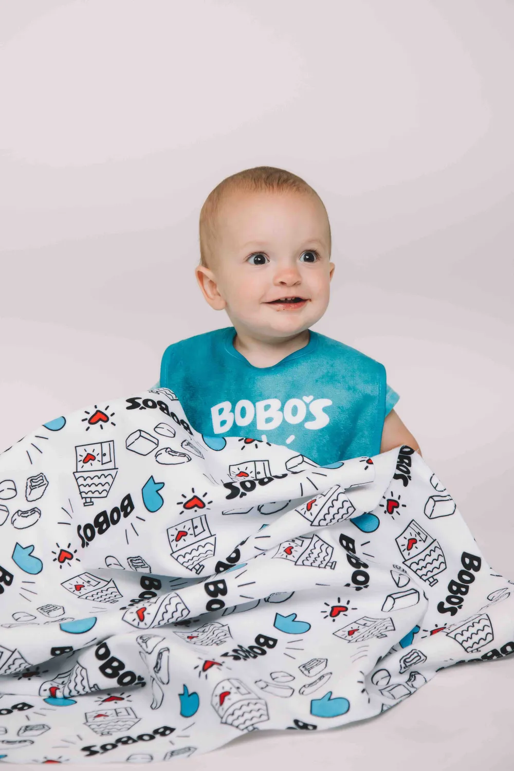 Bobos baby bib and blanket towel by anthem branding 6