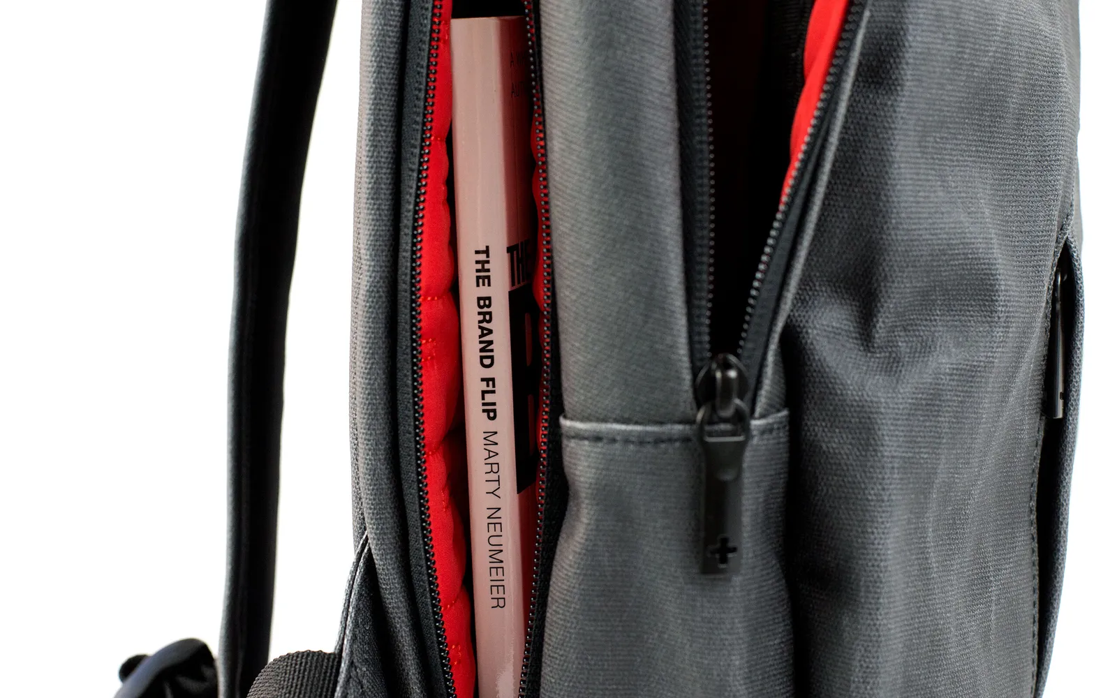 Backpack detail 04