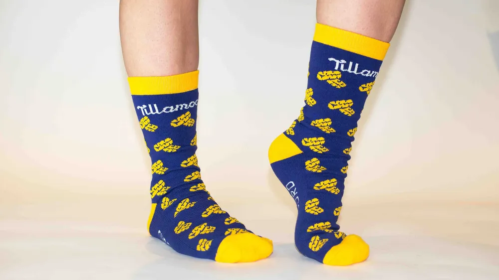 Tillamock Socks 02 16x9