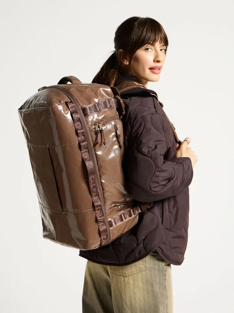 TERRA LARGE 50 L DUFFEL BACKPACK CACAO LIFESTYLE1 6a98db15 1c32 4c4b bfa9 ff968c931951