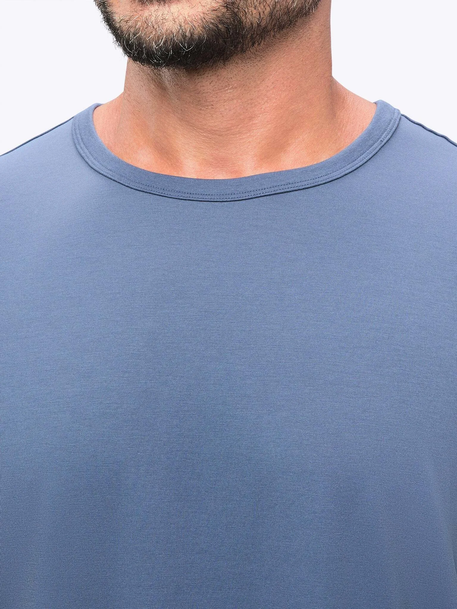 ATLANTIC AO Forever Tee00007 768x crop center 2x progressive