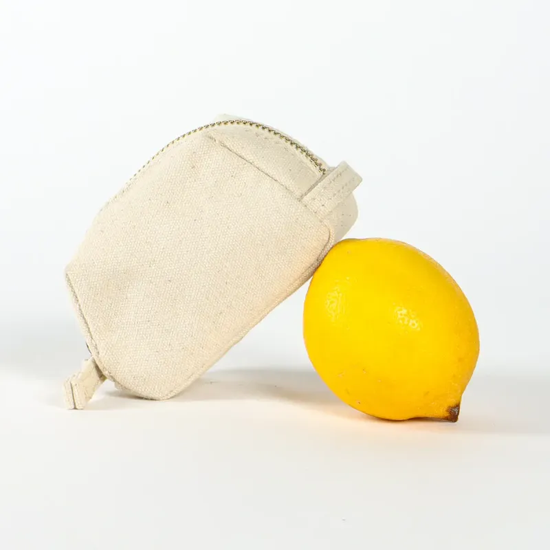 Clamshell Pouch Natural2 1152x1152