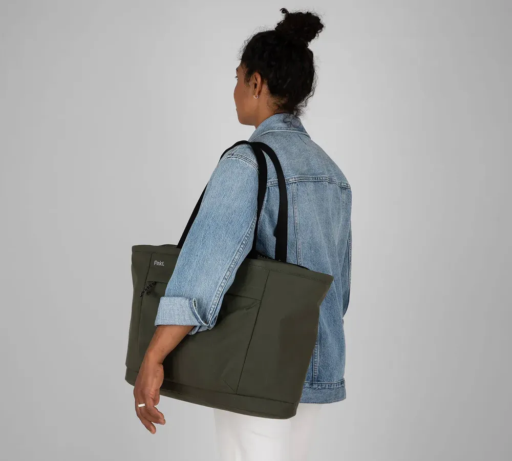 Pakt everyday 25 L tote by anthem branding 1