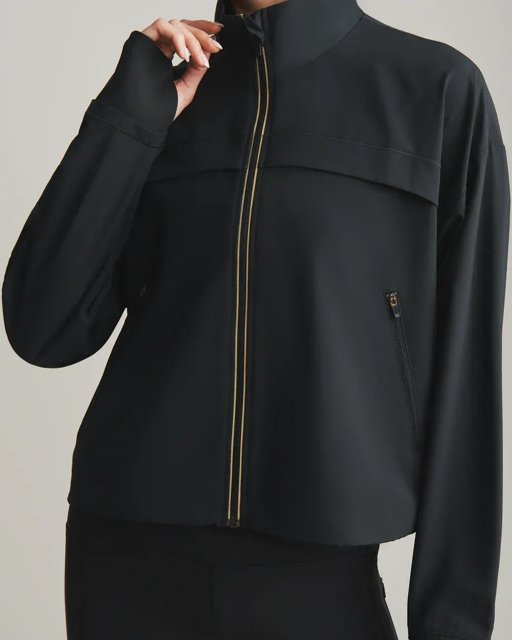 Breakaway Jacket Black 200264 003 c4 1000x