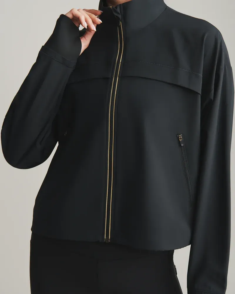 Breakaway Jacket Black 200264 003 c4 1000x