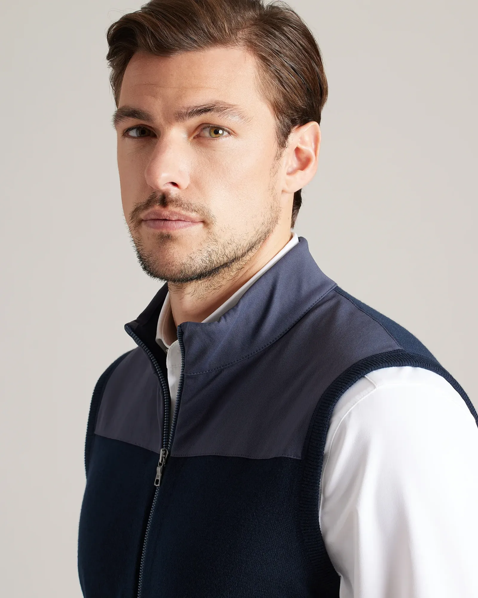 Commuter Sweater Vest True Navy 102147 404 c4 2000x