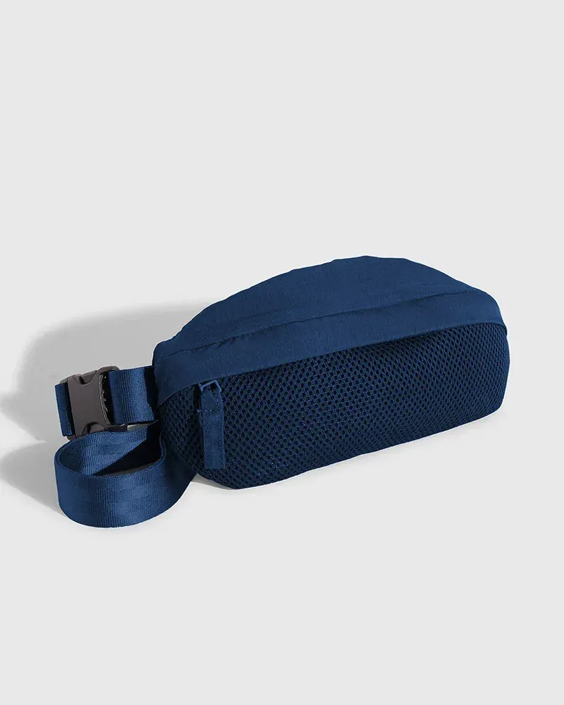 United by blue Reactive 1 L fanny pack by anthem branding